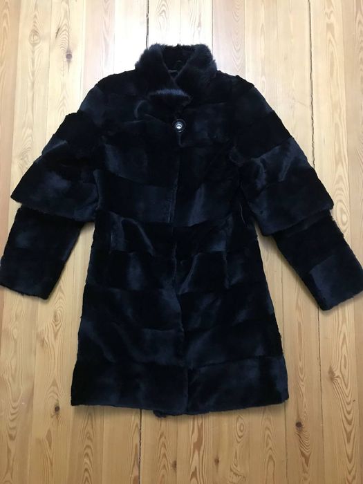 Шуба хорошего качества Б /у