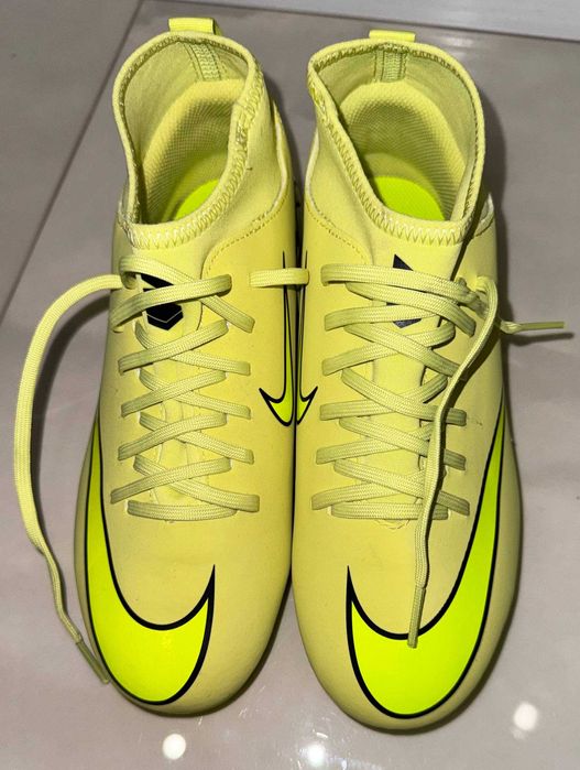 НОВЫЕ ОРИГИНАЛЬНЫЕ футбольные бутсы Nike из Италии