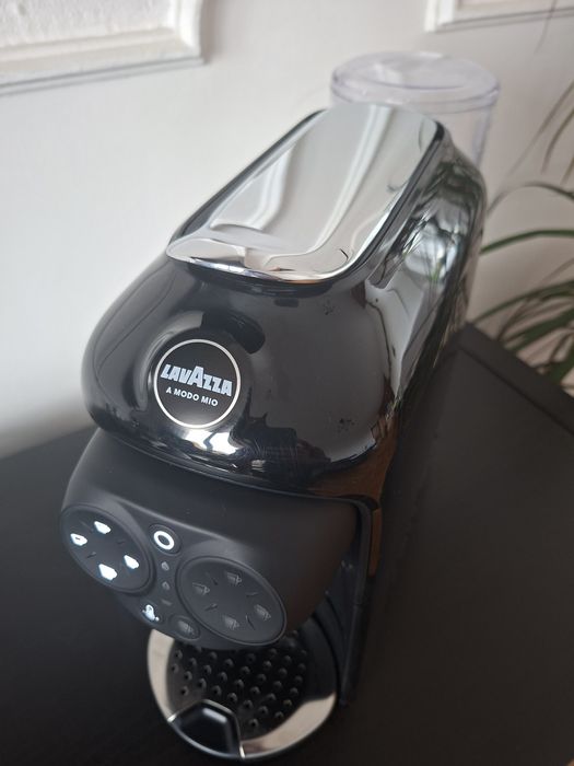 Кафемашина Lavazza Desea ( a modo mio )