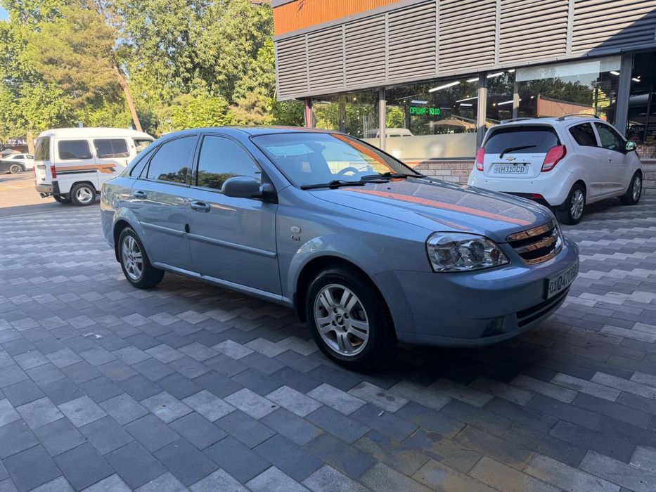 Lasetti 2012 yil 1.6 mator metan gaz