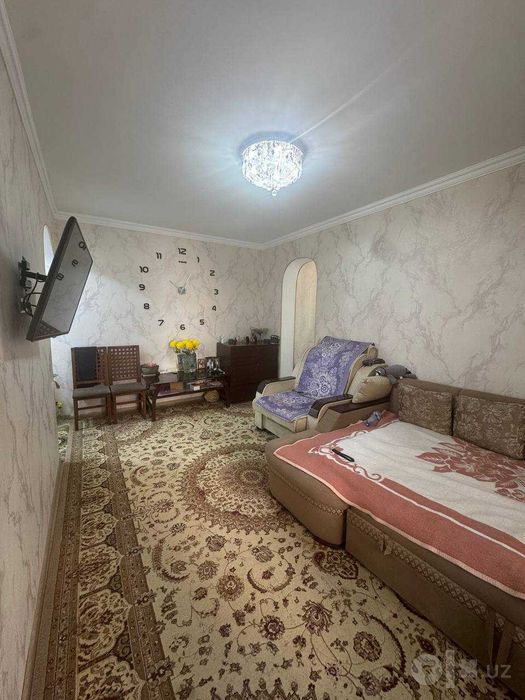 Срочно Продаю 1х-комнат НА Лисунова-1а