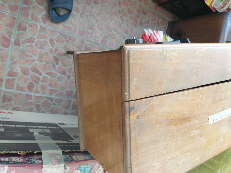 Radio foarte vechi, antic, de colectie