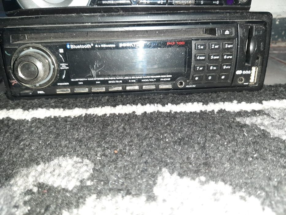 Vind casetofoane auto