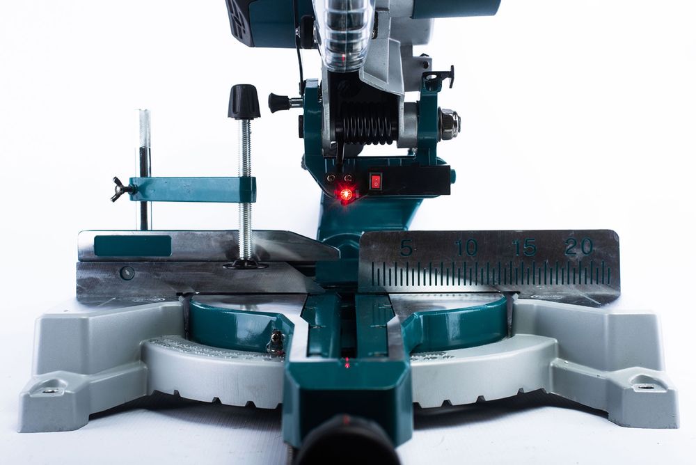 Торцовочная пила