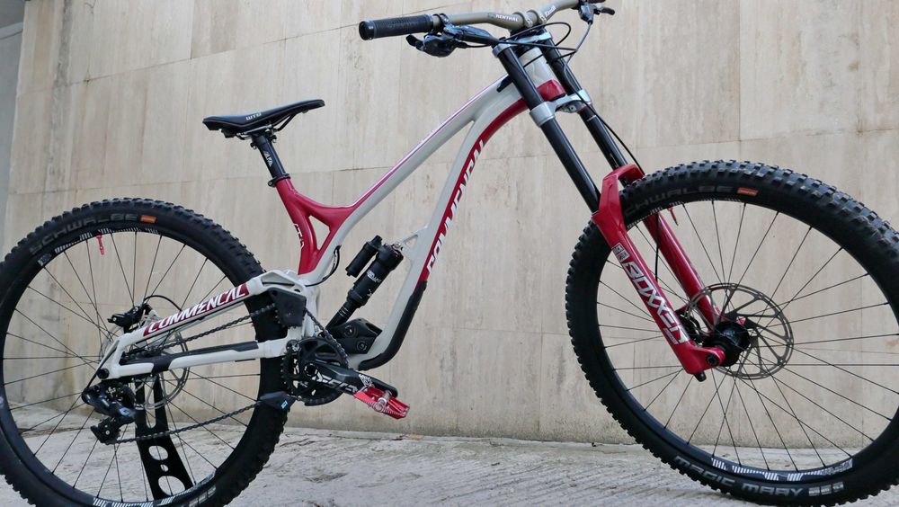 Commencal Supreme DH 29 Team – състезателен Downhill