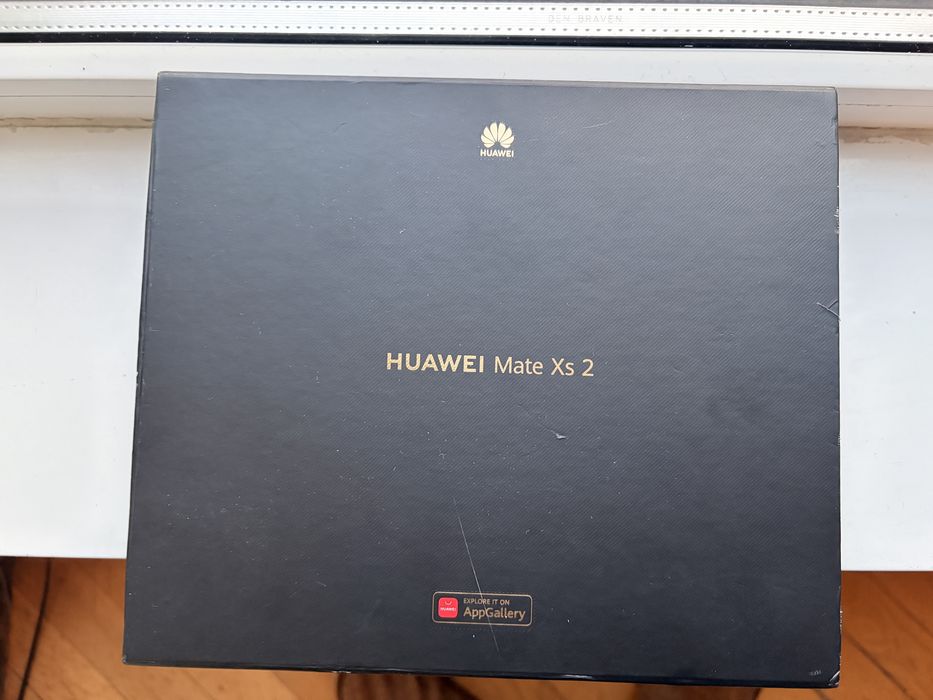 Huawei Mate Xs 2 512GB отлично състояние, пълен комплект