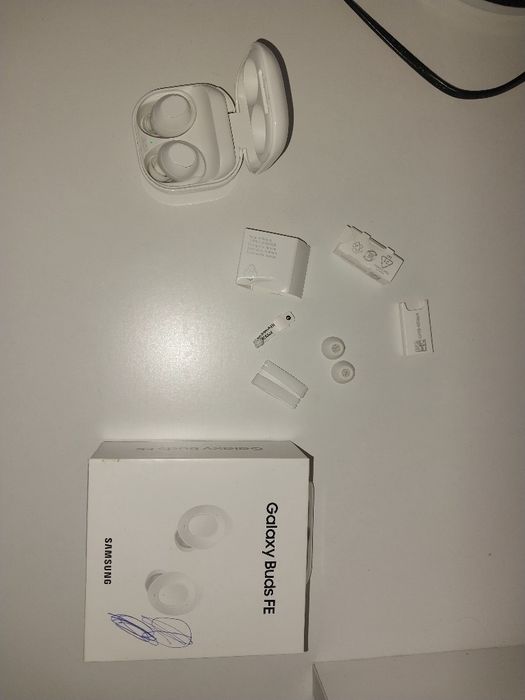 Galaxy Buds Fe продоется срочно
