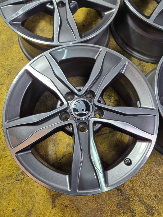 4 Jante Aliaj 5x112 17'' OE VW Golf Passat Touran Sharan Tiguan T-Roc Caddy Scirocco / Skoda Octavia Superb Yeti Karoq Kodiaq