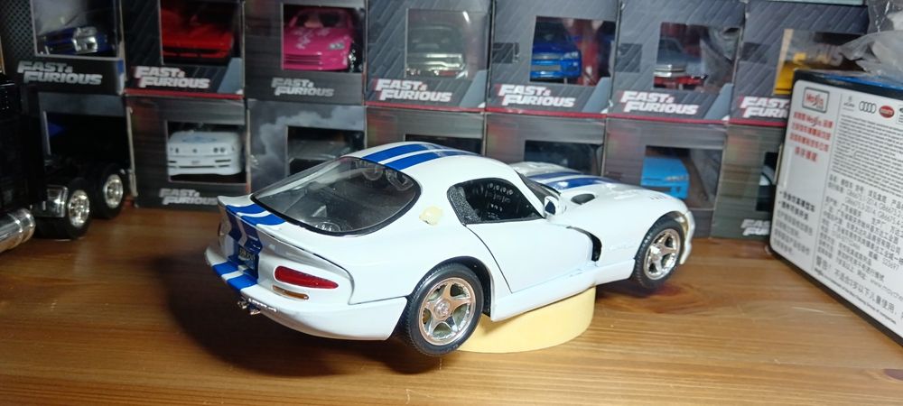 Macheta dodge viper gts