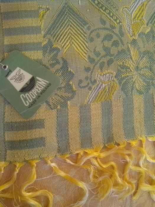 стара покривка-Полша - началото на 70-те -1.50/2.40м. Нова!