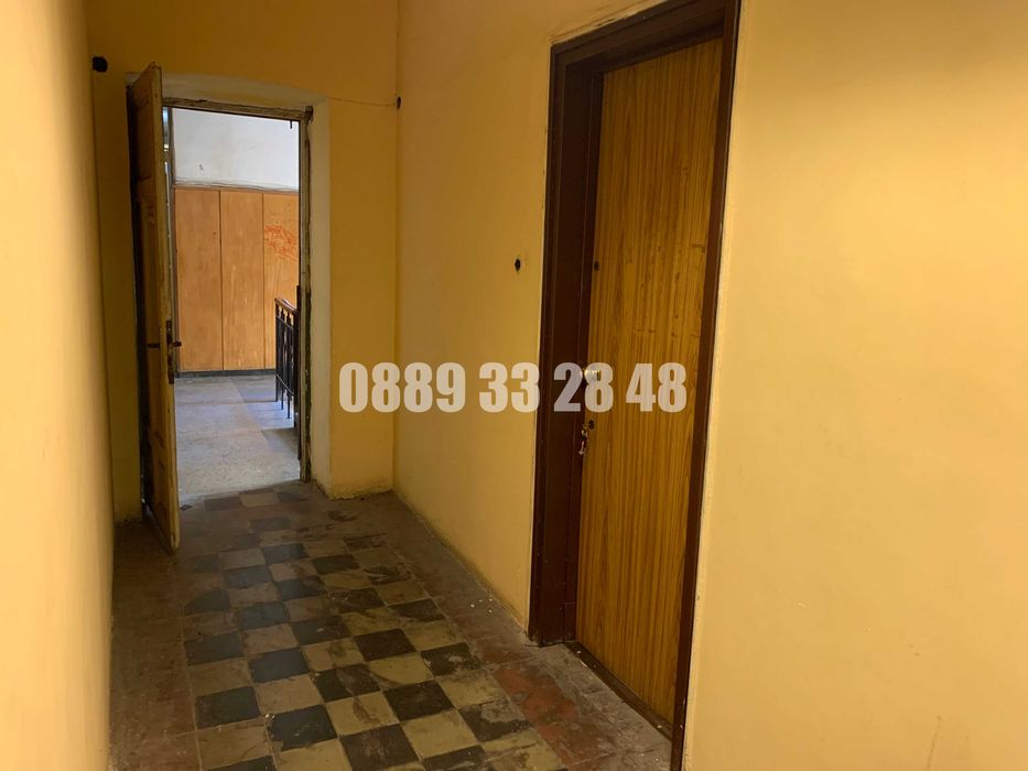 Продава се Двустаен апартамент в София, Център - 87 кв.м за 1828 €/кв.м - Снимка #3