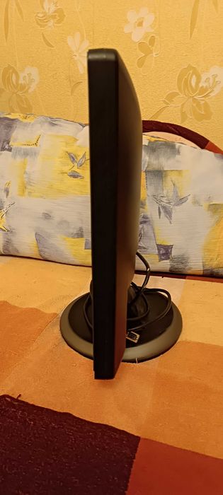 Монитор SAMSUNG 931BF