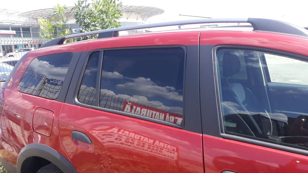 Autocolant montanti/stalpi (carbon sau mat) Dacia MCV/Logan