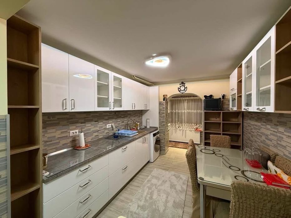 Inchiriez apartament 2 camere zona Lipovei - direct de la proprietar