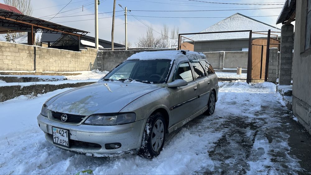 Продам опелвектра ходящий