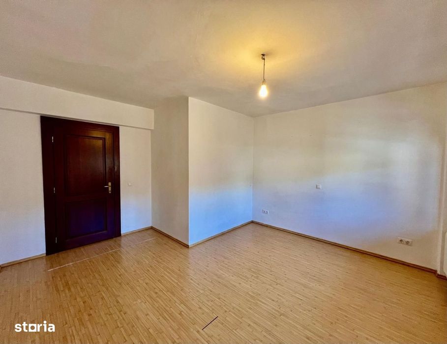 Apartament la vila - 3 camere, 96 mp, parcare - Sub Arini