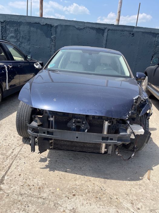 Dezmembrez Volkswagen VW Passat B8 2015