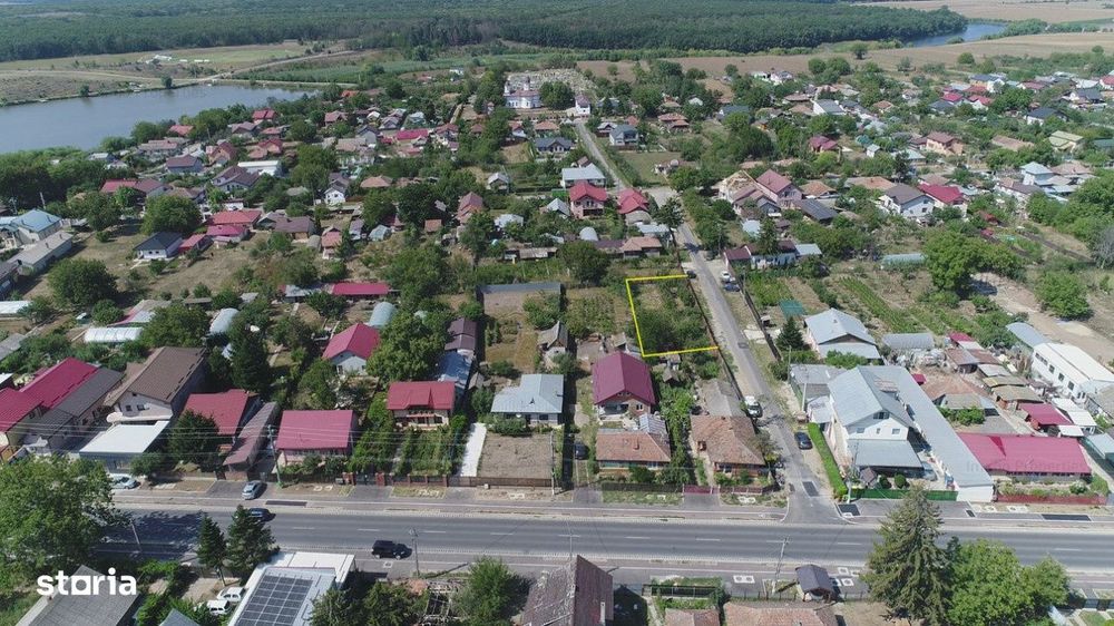Teren situat la 30Km de Bucuresti, in centrul comunei Moara Vlasiei