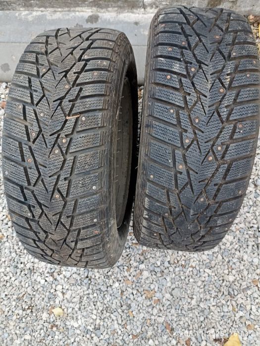 Продам шипованную резину