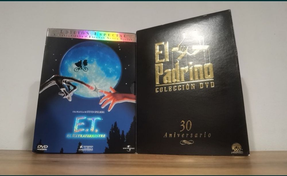 DVD The Godfather Trilogy E.T. Extra-terrestrial Collectors Edition