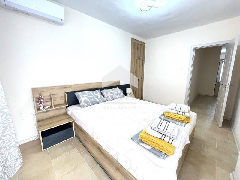 Дава се под наем Тристаен апартамент в Варна, ВИНС - 100 кв.м за 1196.97 € - Снимка #7