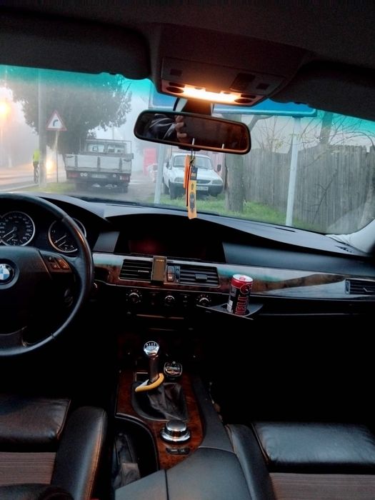 Vând BMW e60 525d
