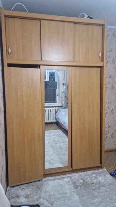 Шкаф, Кровать, Стол