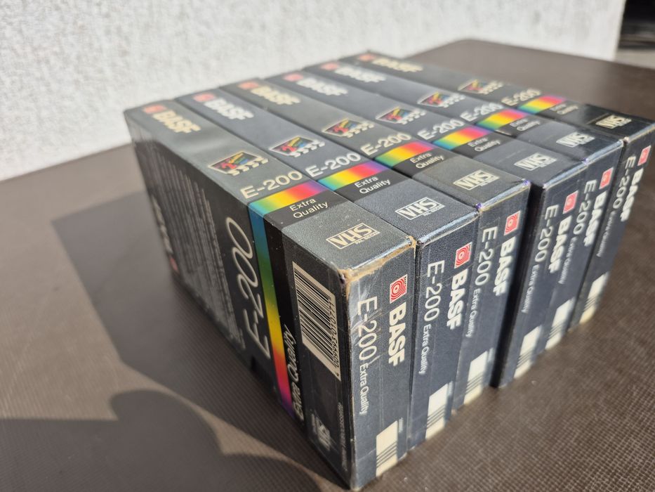 Vând 20 casete video Basf VHS originale de 200 minute colectie filme acțiune,drama,Comedie, Triler, dragoste,western...etc.