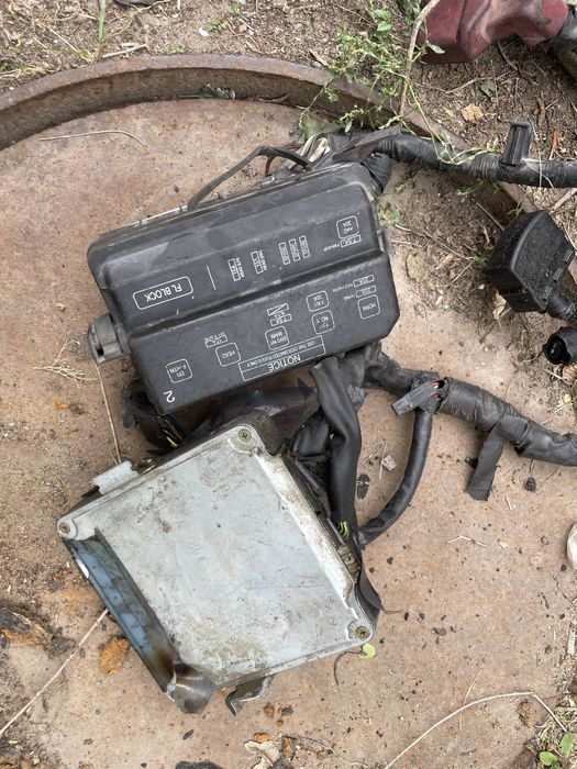 Запчасти двигателя тойоты карина е