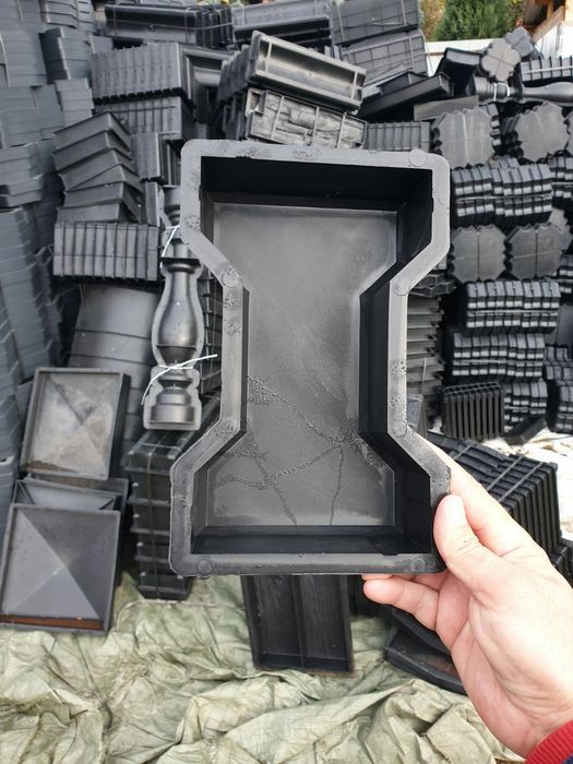 oferta matrite pavaj si forme pavele beton din polipropilena