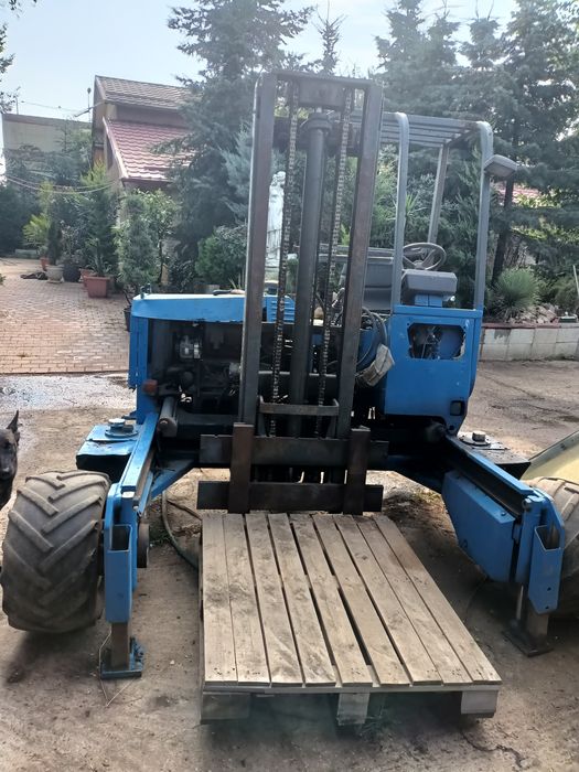 Stivuitor teren acidentat Mofet 2000kg