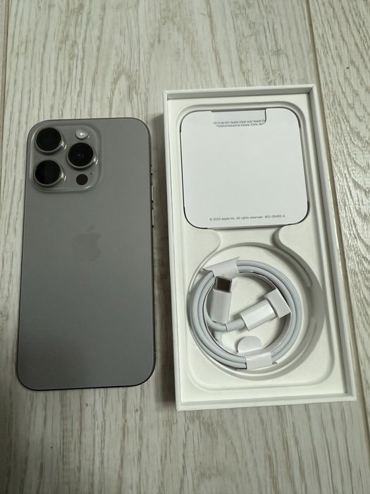 iPhone 15 Pro , 1TB ,Natural Titanium , impecabil