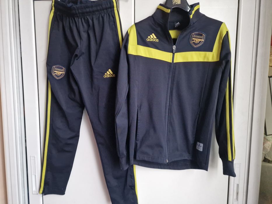 Детски футболени екипи