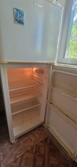 Продам  Холодильник П