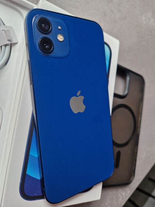 iPhone 12 64Gb, 86% bateria; arată și funcționează foarte bine