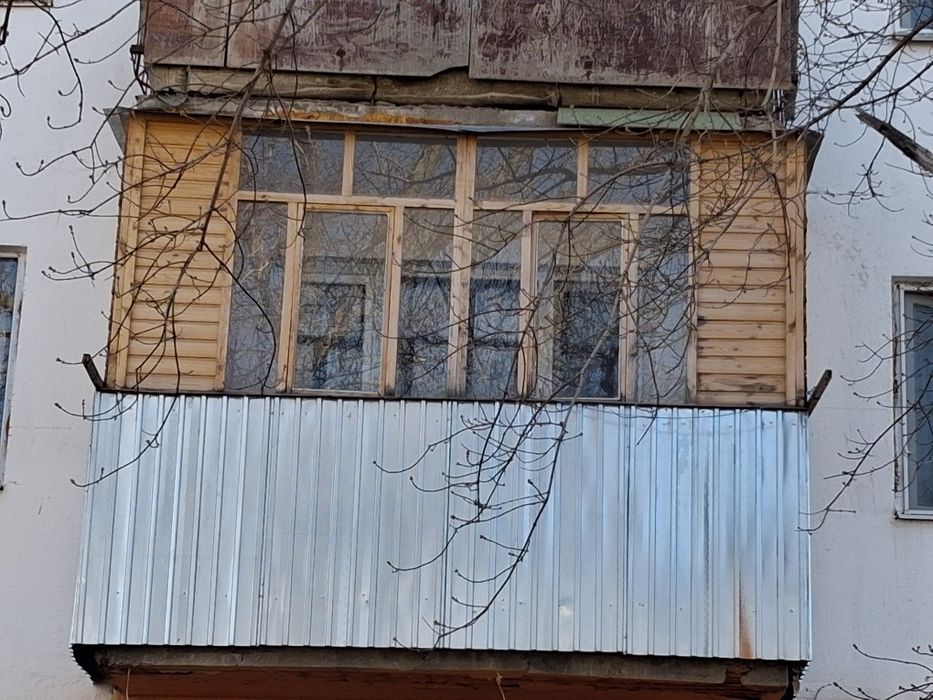 Балкон деревянный