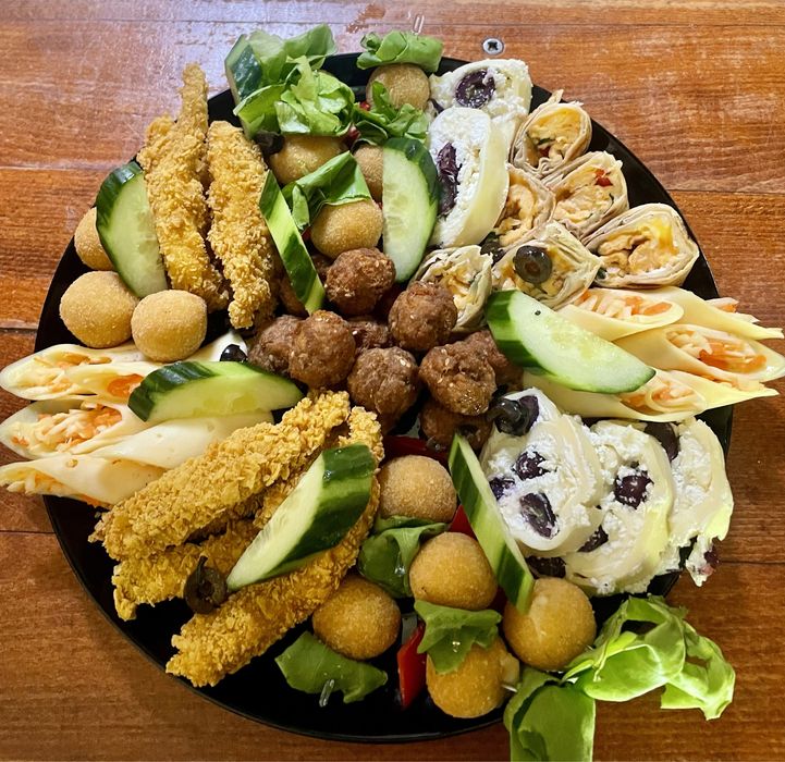 Evenimente private/bar mobil/hostess/gratar