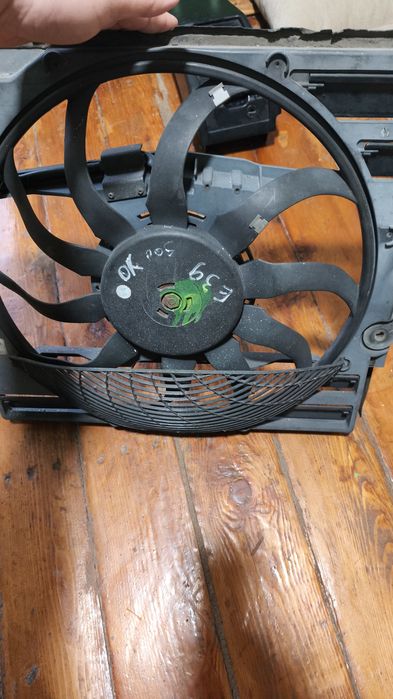 Продам БМВ вентилятор кондиционера на Е39