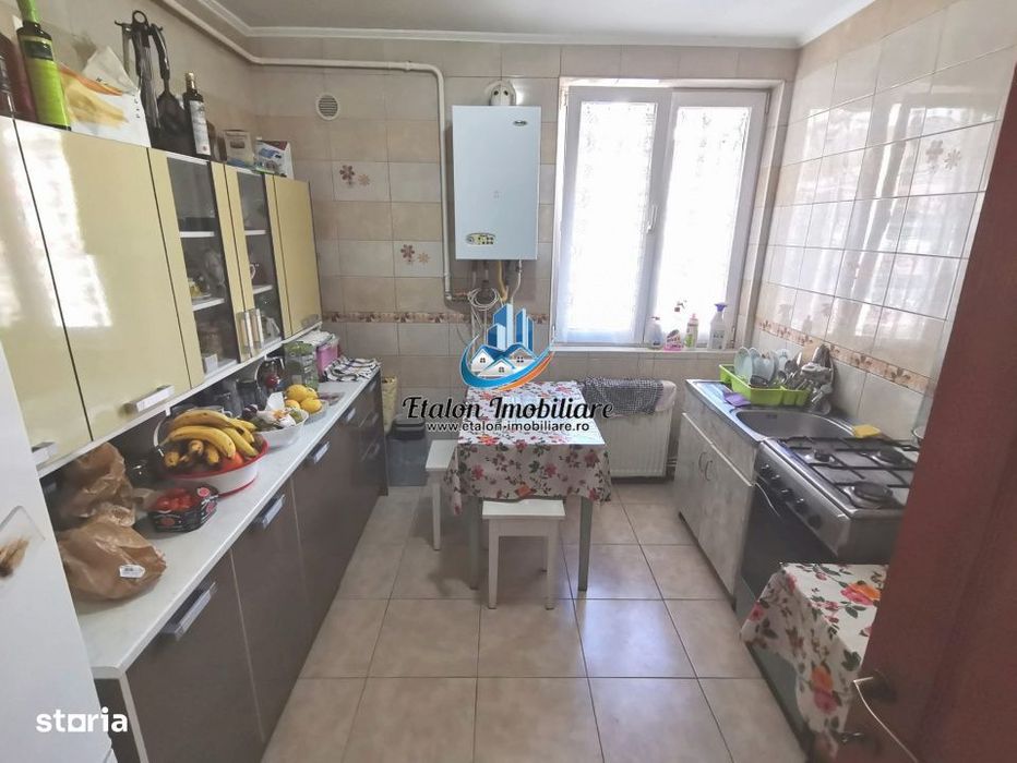 Apartament 4 camere, etaj 3, zona Carrefour Precista — fotografia 1
