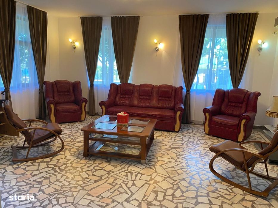 Complex 750 metri de plaja inchiriat ca azil de batrani cu randament