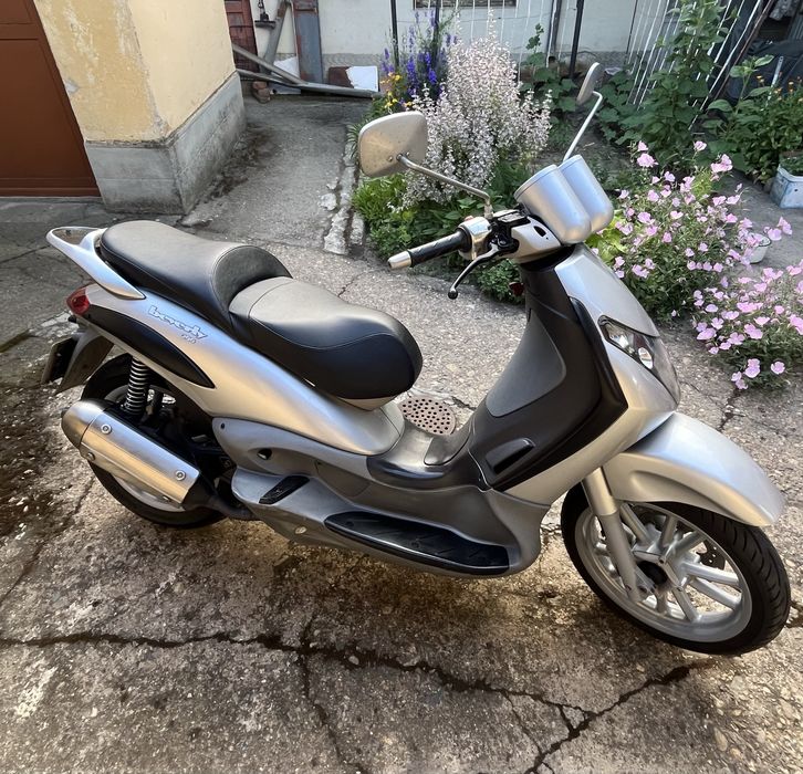 Piaggio Beverly 200