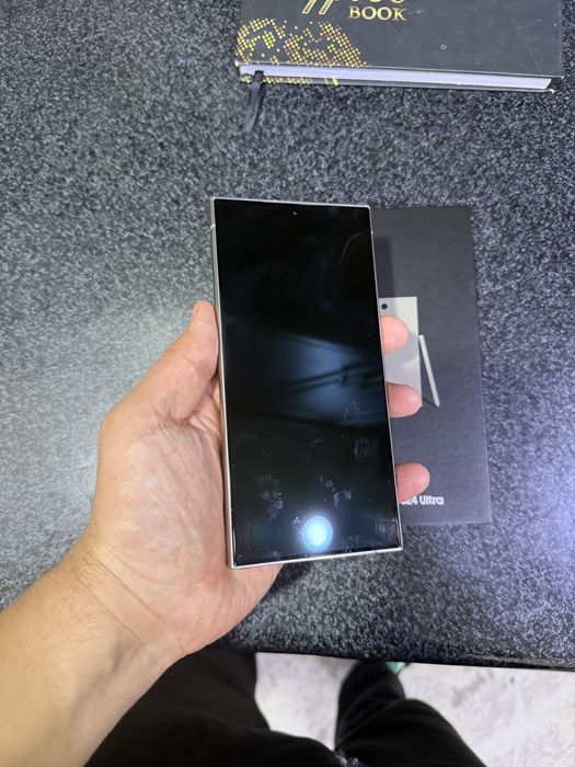 samsung s24 ultra 12.256g holati yahwi oqip tel qlila faqat