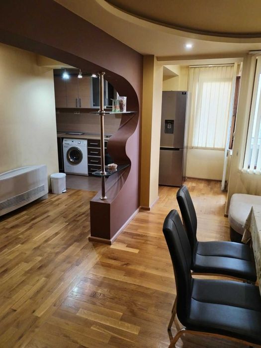 Дава се под наем Тристаен апартамент в Стара Загора, Аязмото - 80 кв.м за 408 € - Снимка #2