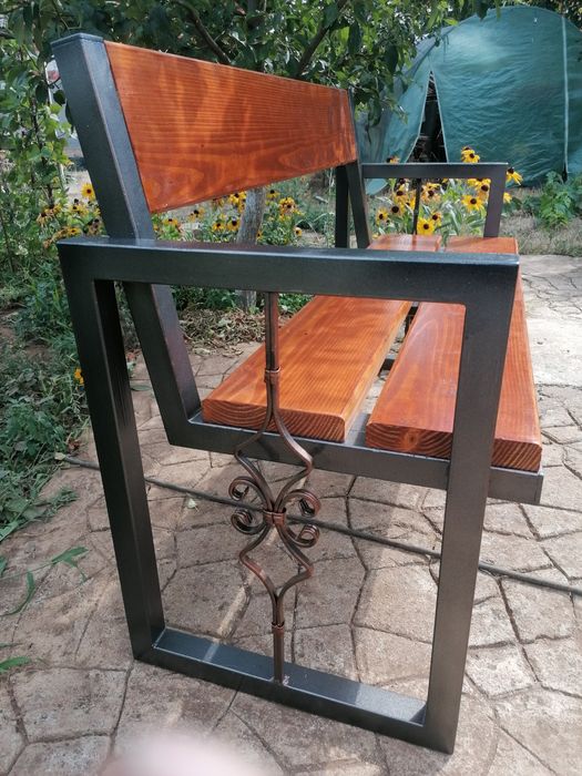 Изработка на градински пейки