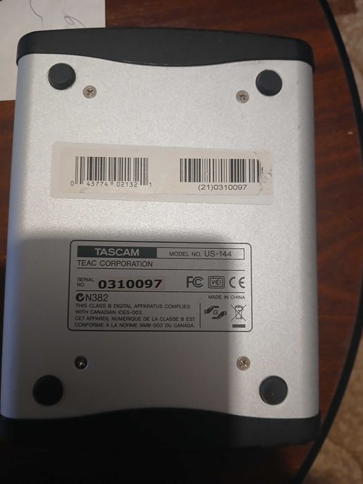 TASCAM 144 interfata audio