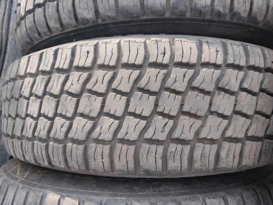 4 шины Forward 225 75 R16 всесезонные.