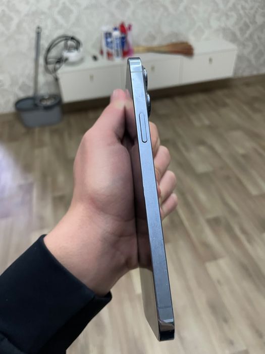 Продам айфон 13 про макс