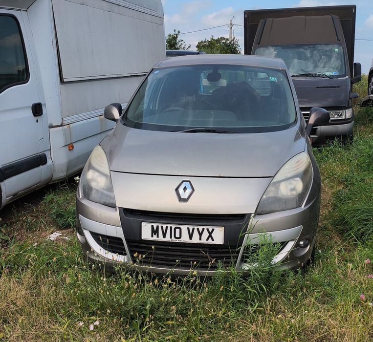 Dezmembrez Renault Scenic ( Grand Scenic)