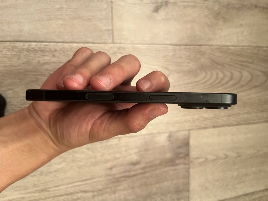 Продам iPhone 16 128gb 86%