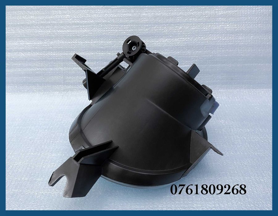 Proiector / Far ceata NOU stanga VW Touareg 7L (2002 - 2010)